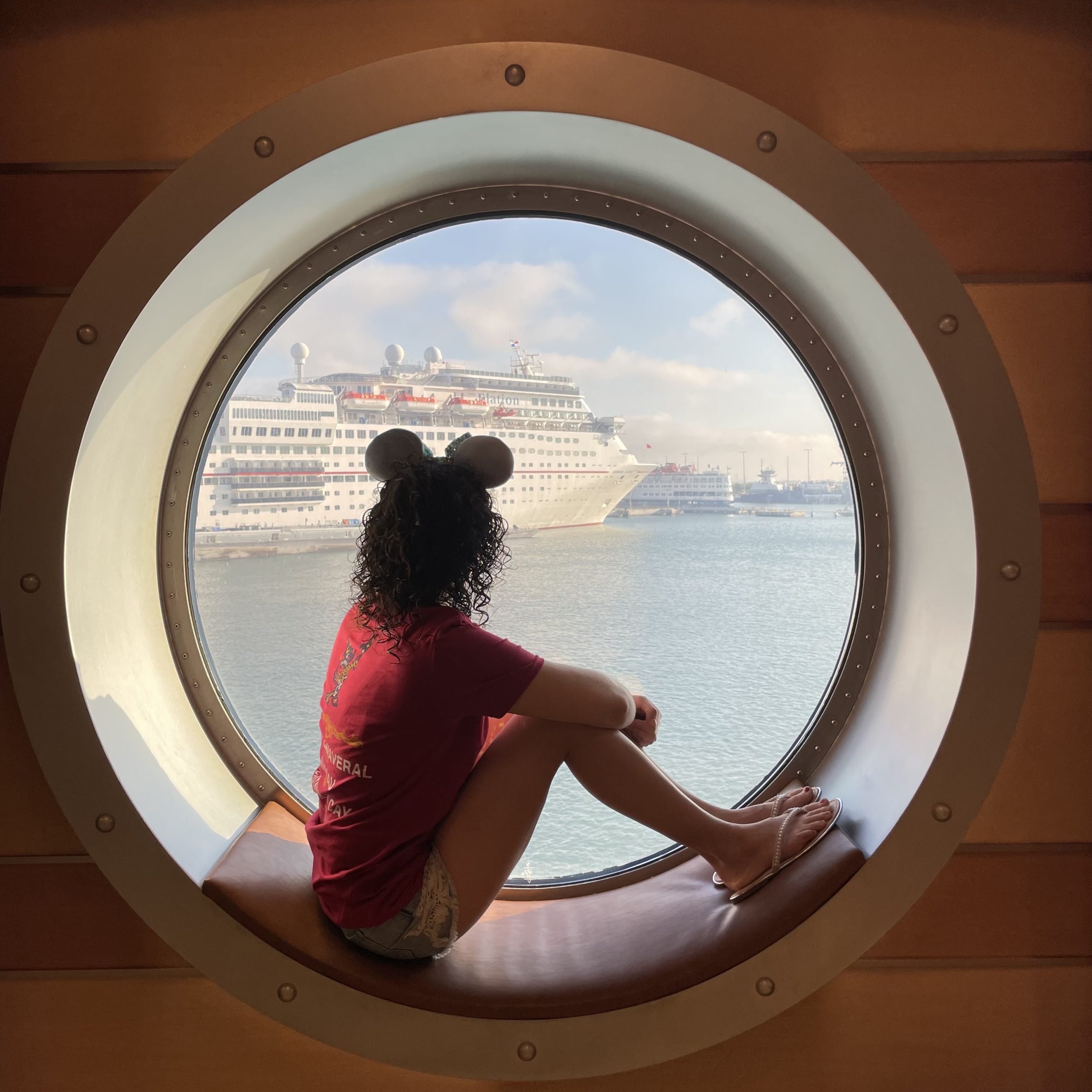 Brittnee in a Porthole